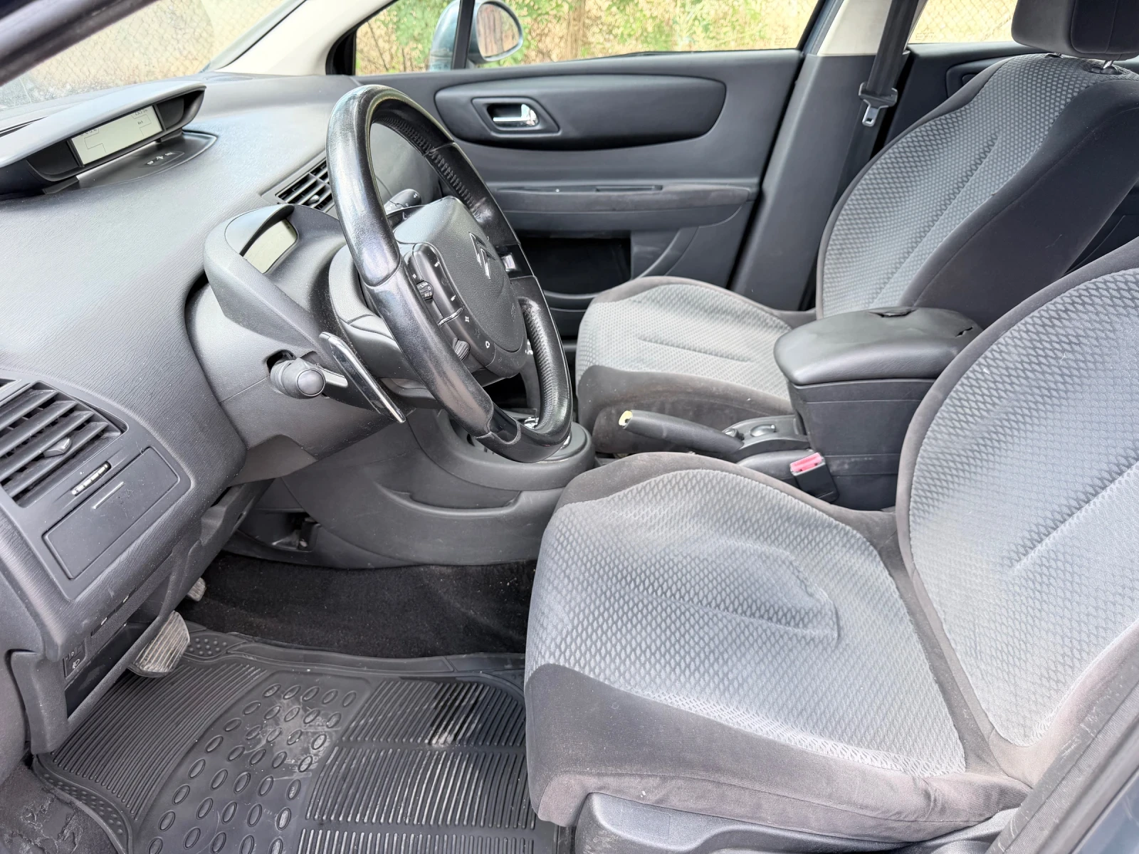 Citroen C4 Автоматик!, снимка 8 - Автомобили и джипове - 56086981