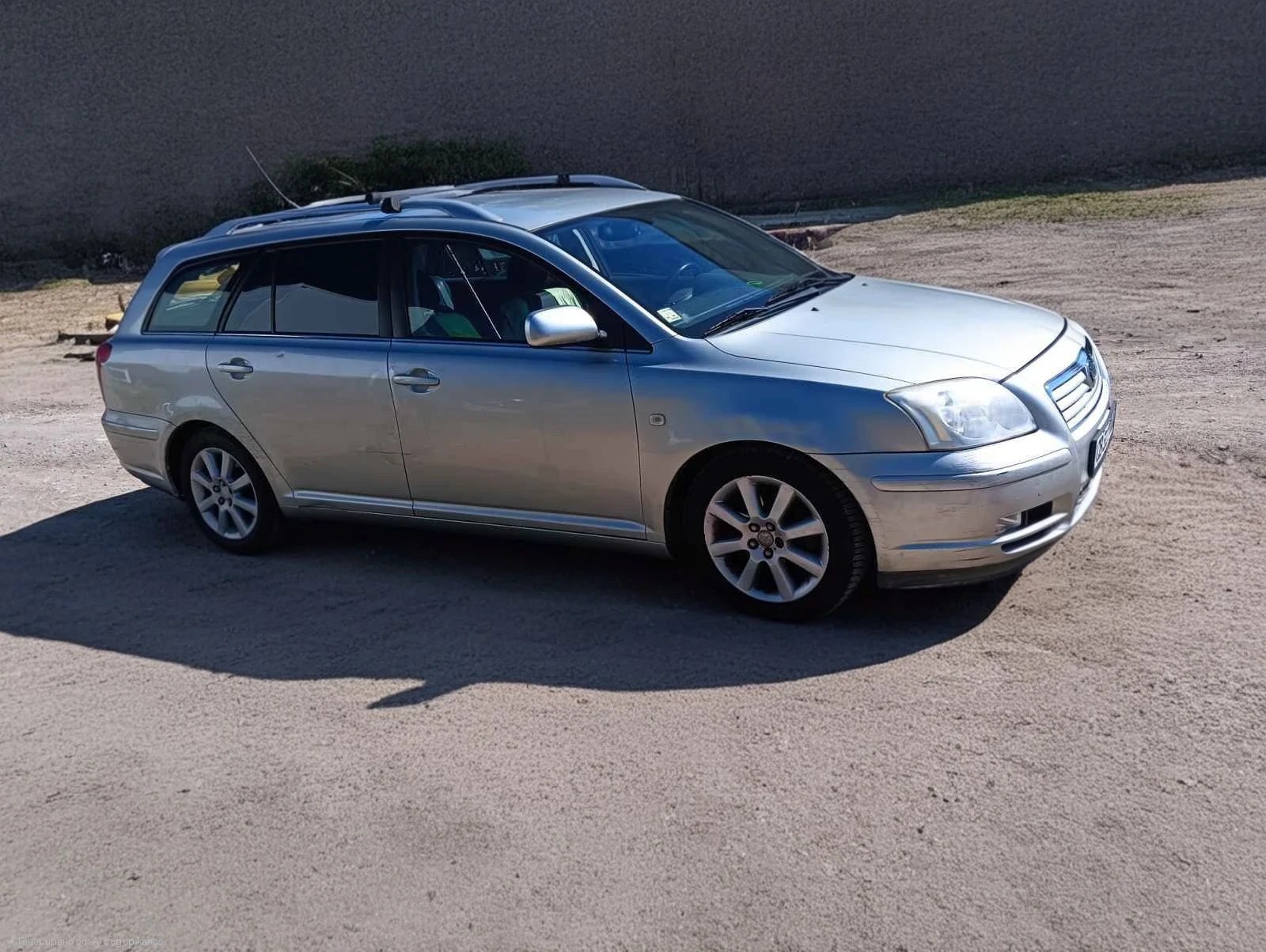 Toyota Avensis, снимка 3 - Автомобили и джипове - 56339356