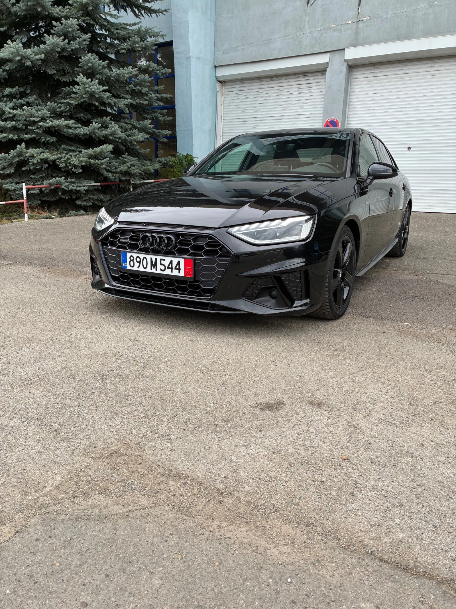 Audi A4 3S line+ , снимка 13 - Автомобили и джипове - 56511192