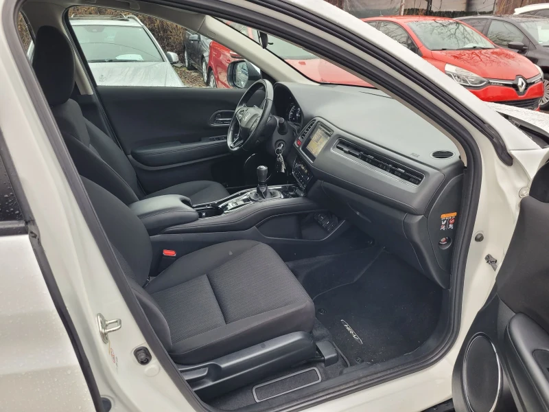 Honda Hr-v 1.5 i, снимка 8 - Автомобили и джипове - 48448430