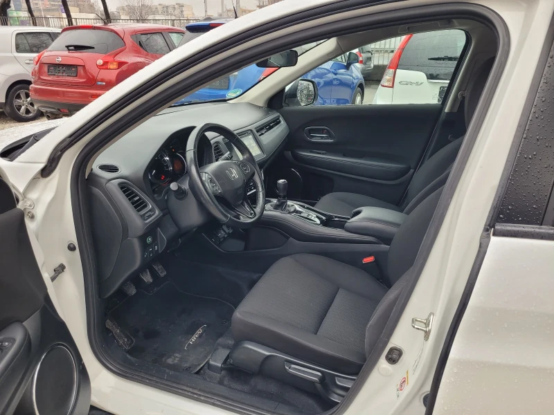 Honda Hr-v 1.5 i, снимка 6 - Автомобили и джипове - 48448430