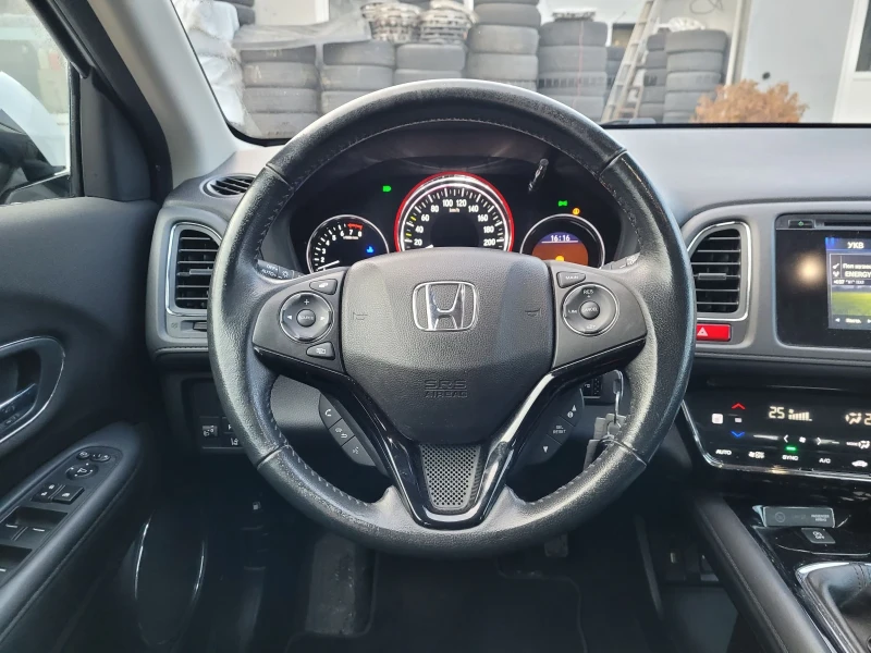 Honda Hr-v 1.5 i, снимка 12 - Автомобили и джипове - 48448430