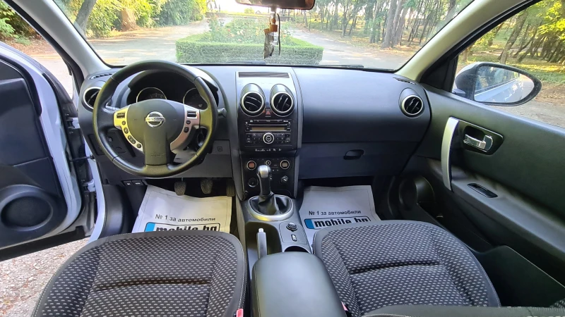 Nissan Qashqai 1.6i , снимка 9 - Автомобили и джипове - 50986674