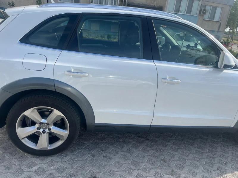 Audi Q5, снимка 5 - Автомобили и джипове - 52362244