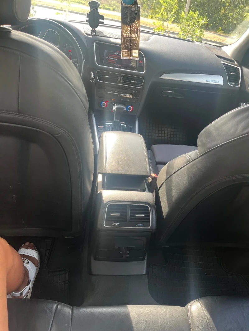 Audi Q5, снимка 8 - Автомобили и джипове - 52362244