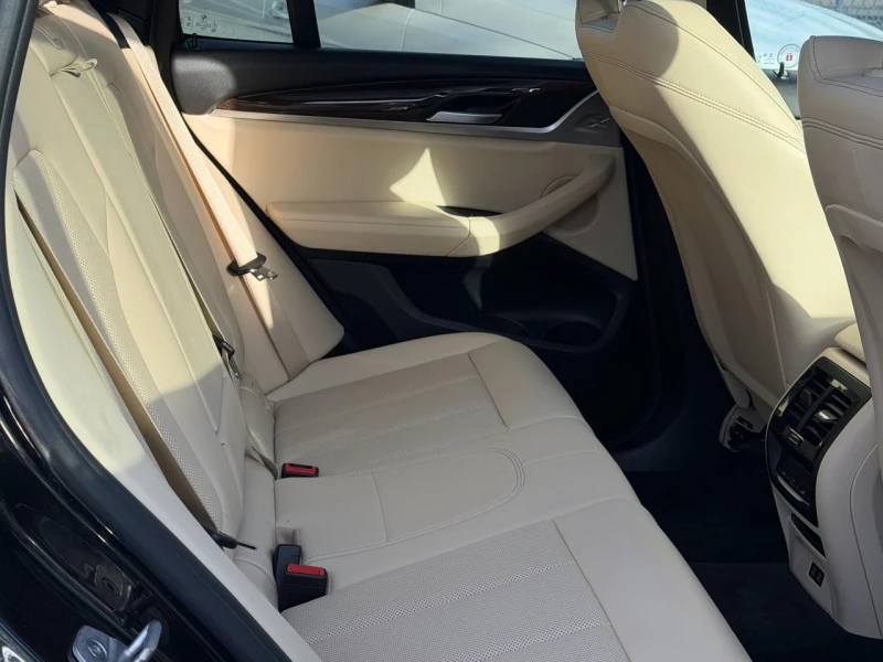 BMW X3 30i xDrive / FACELIFT / PANO , снимка 12 - Автомобили и джипове - 52749440