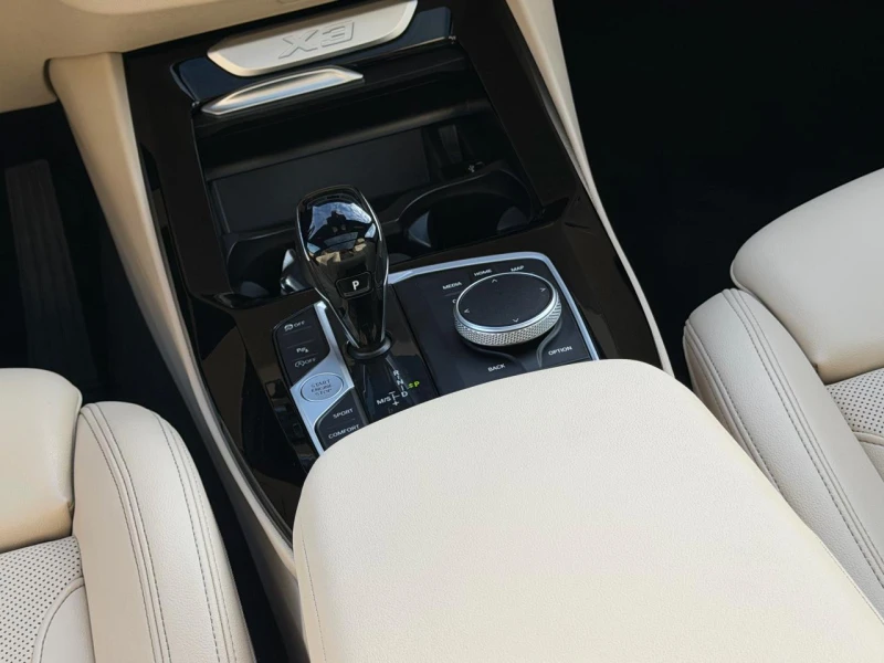 BMW X3 30i xDrive / FACELIFT / PANO , снимка 9 - Автомобили и джипове - 52749440