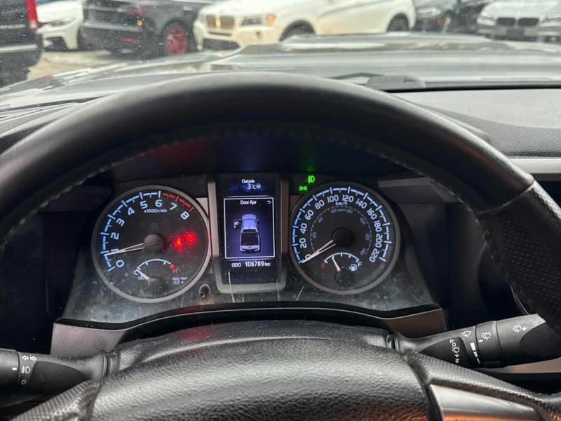 Toyota Tacoma * 4x4 Double Cab * CARFAX * БЕЗ ПЪРВОНАЧАЛНА ВНОСК, снимка 8 - Автомобили и джипове - 53075364