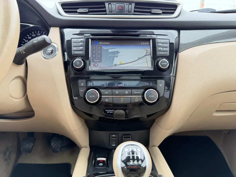 Nissan X-trail 360, key less, кожа, панорама, фул, снимка 11 - Автомобили и джипове - 53388861