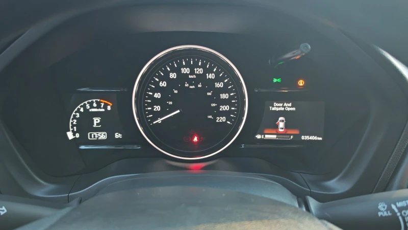 Honda Hr-v 1.8 i-VTEC (141 кс) CVT , снимка 9 - Автомобили и джипове - 53447433