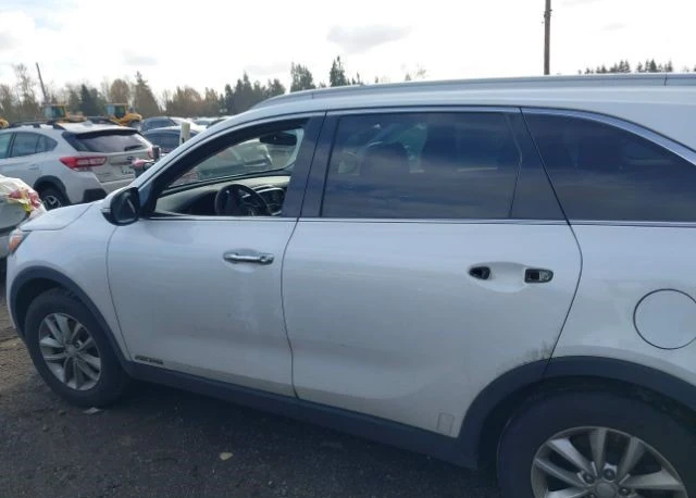 Kia Sorento, снимка 2 - Автомобили и джипове - 48616739