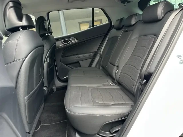 Kia Sportage, снимка 10 - Автомобили и джипове - 53228905