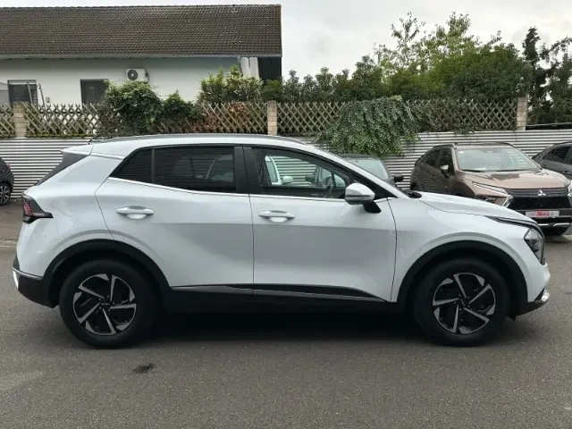 Kia Sportage, снимка 5 - Автомобили и джипове - 53228905