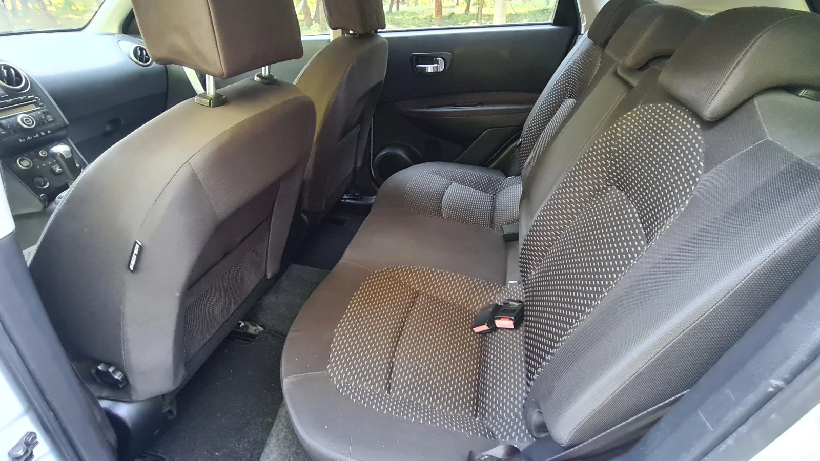 Nissan Qashqai 1.6i  | Mobile.bg   10