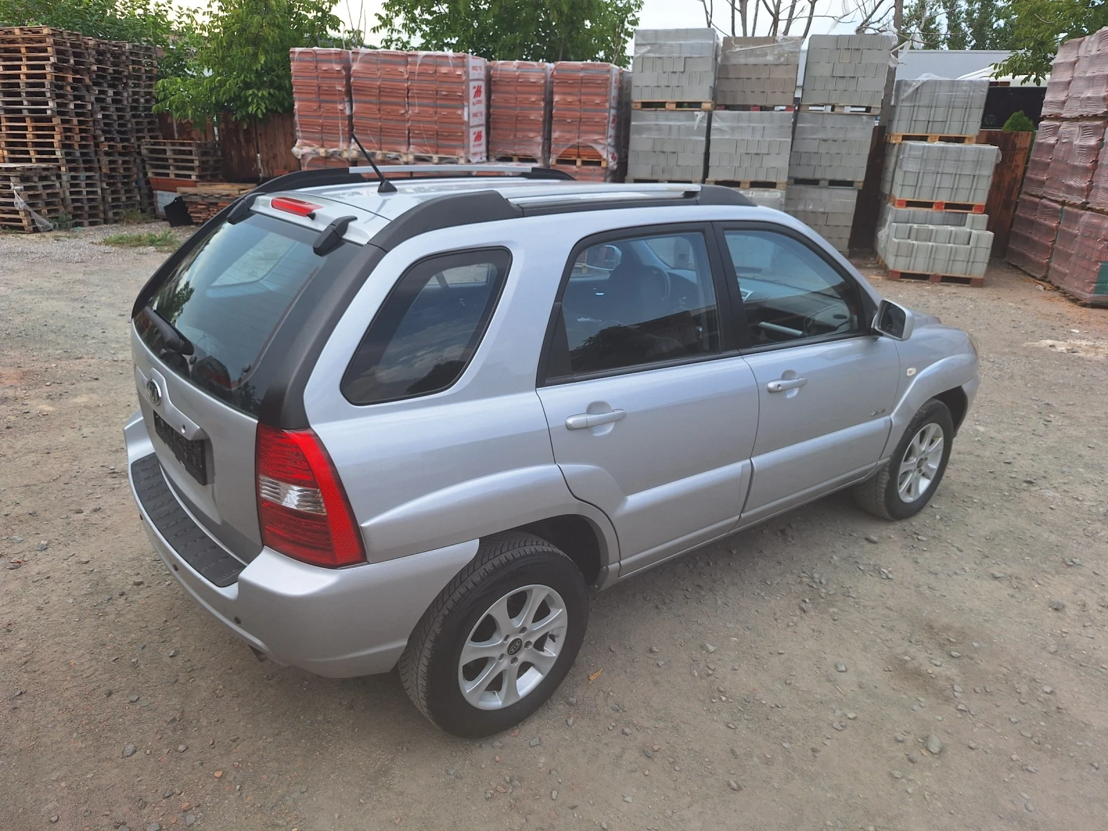 Kia Sportage 2.0 crdi - изображение 8