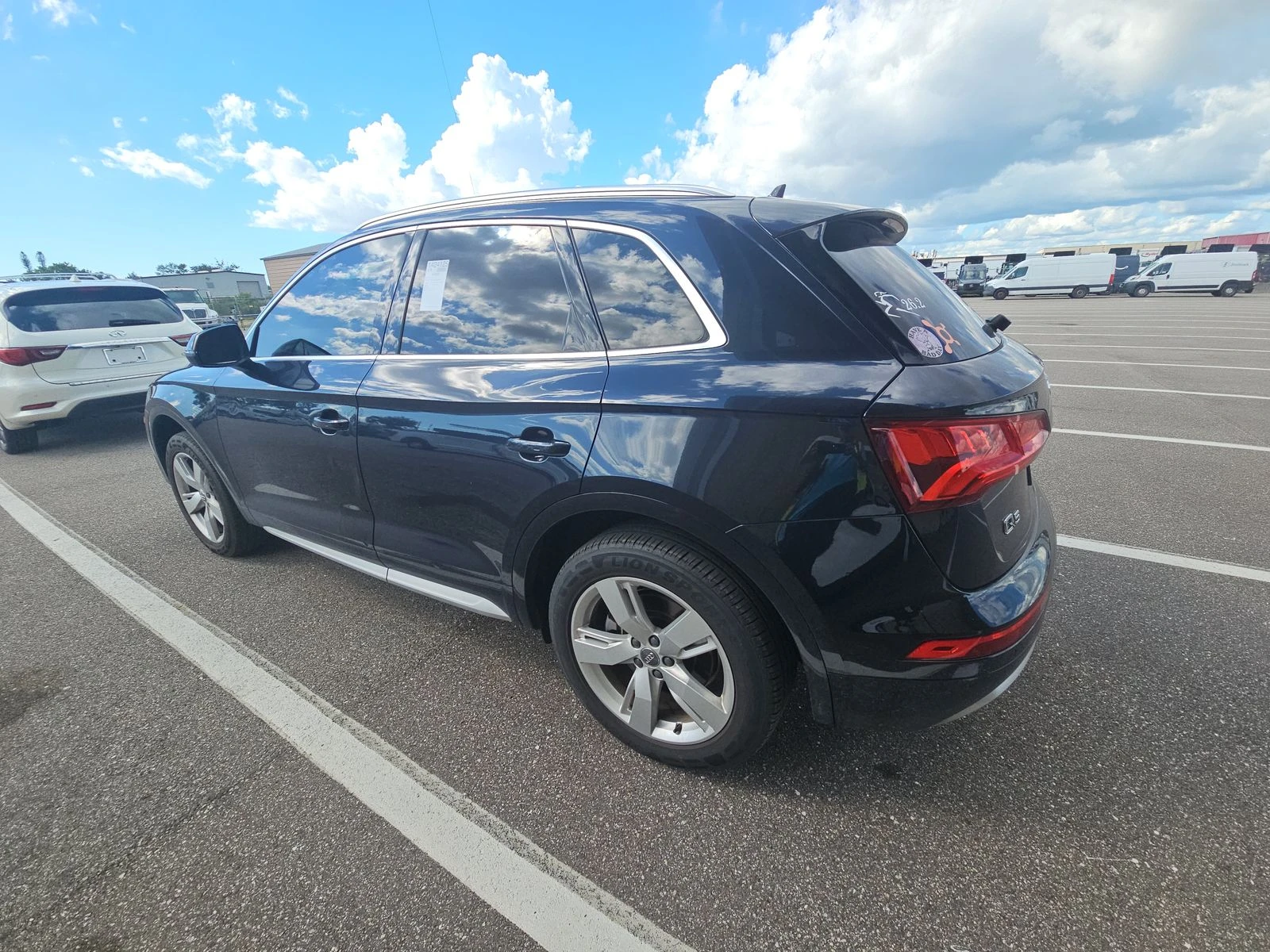 Audi Q5 2.0T* PREMIUM* PLUS* ДИГИТАЛНО* ТАБЛО* 360КАМЕРА*  - изображение 4