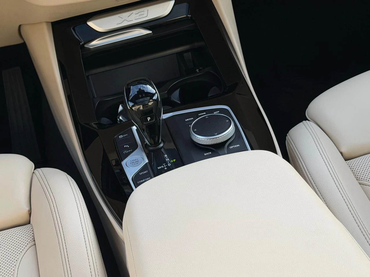 BMW X3 30i xDrive / FACELIFT / PANO  - изображение 9