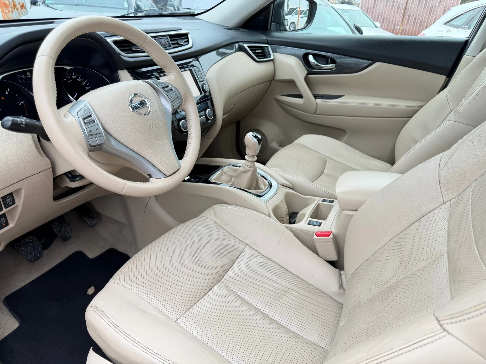 Nissan X-trail 360, key less, кожа, панорама, фул - изображение 7