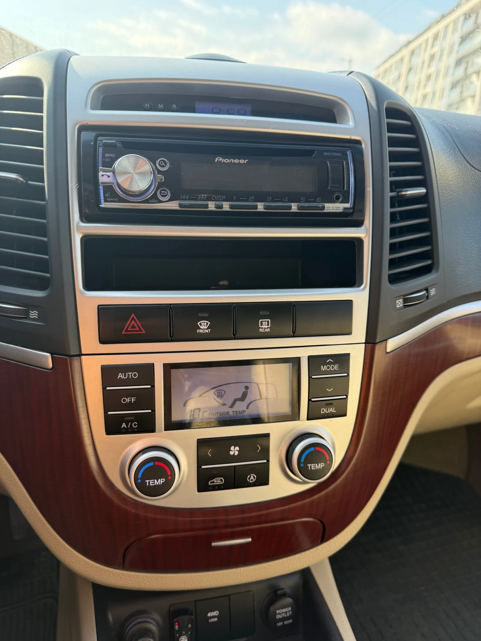 Hyundai Santa fe, снимка 8 - Автомобили и джипове - 53863185