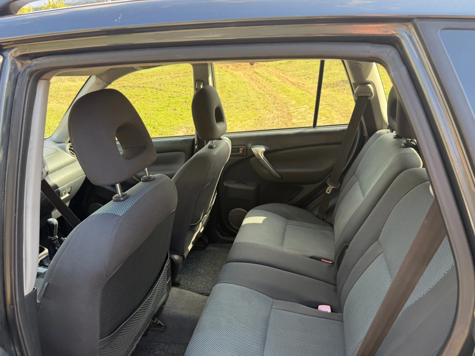 Toyota Rav4 D4D 2.0d, снимка 9 - Автомобили и джипове - 54126496