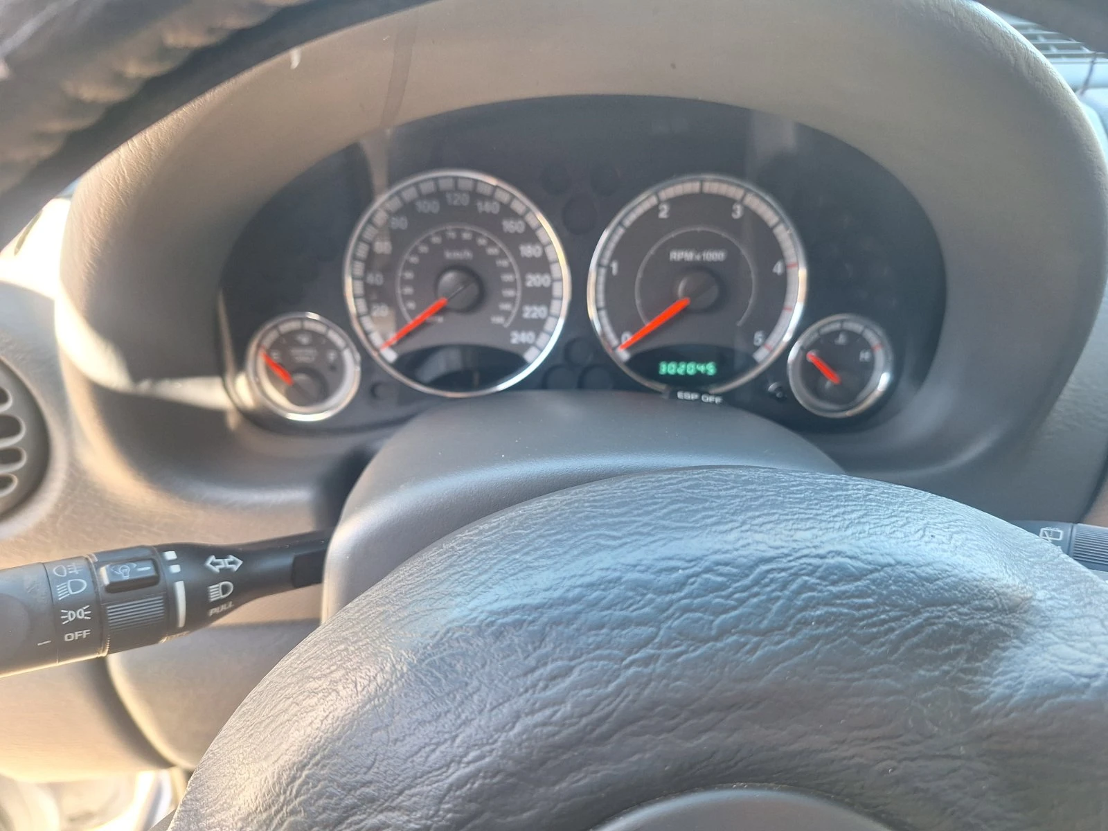 Jeep Cherokee, снимка 7 - Автомобили и джипове - 54482463