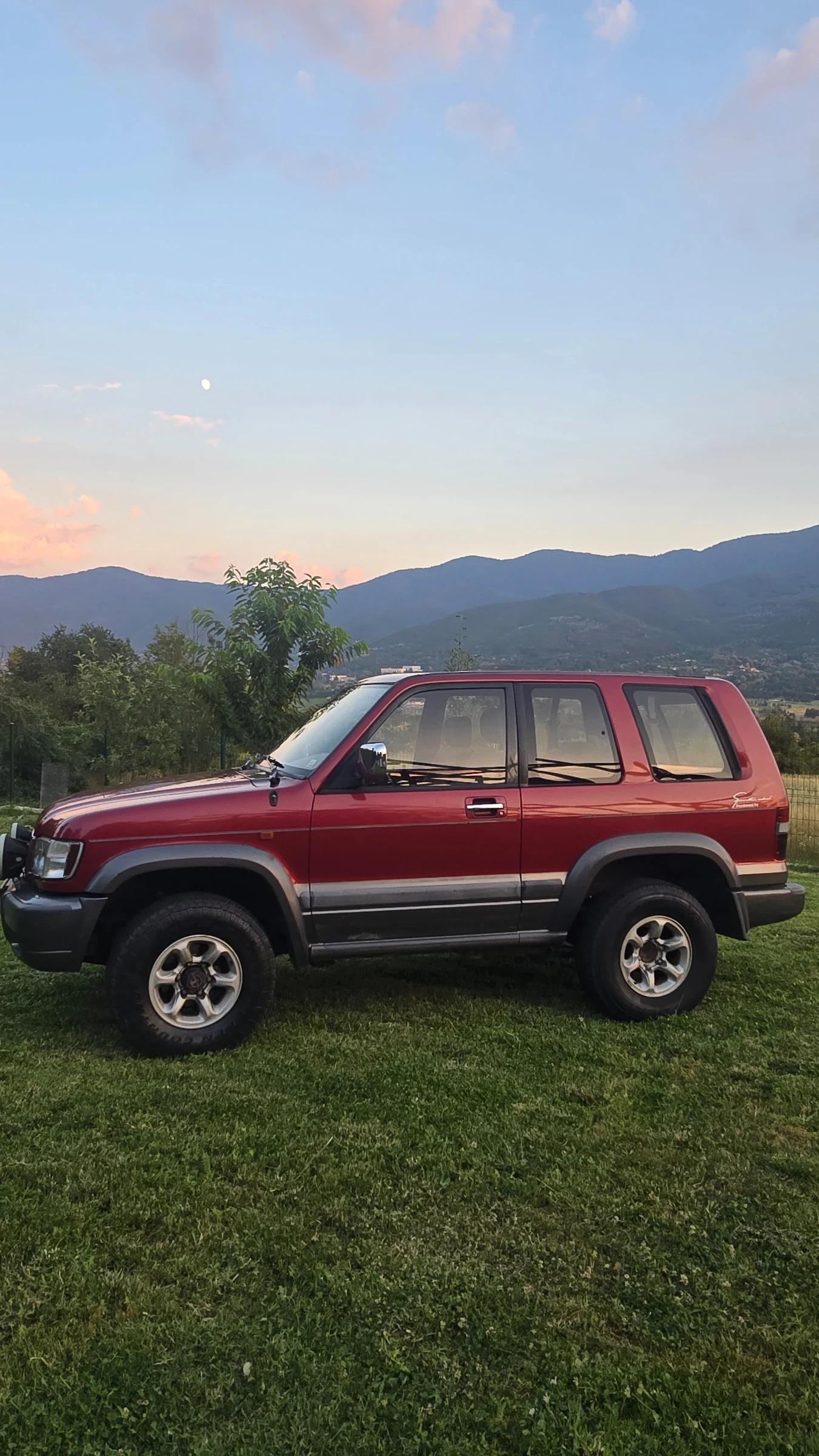 Isuzu Trooper 3.5 Бензин/Газ, снимка 6 - Автомобили и джипове - 55083911