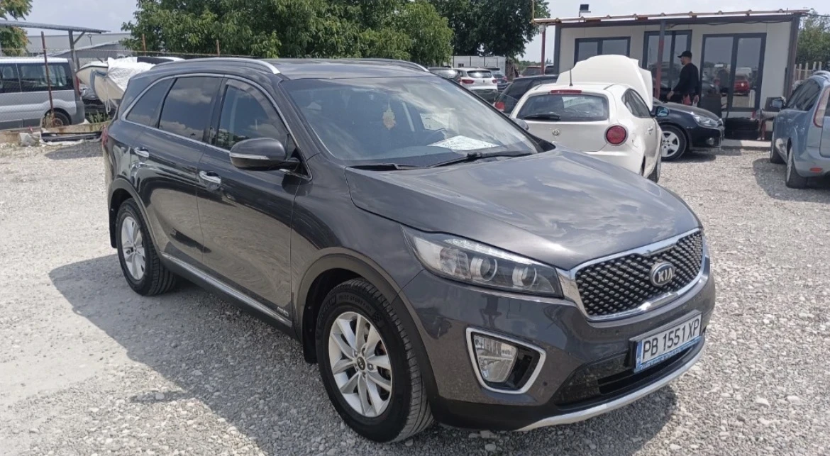Kia Sorento, снимка 2 - Автомобили и джипове - 55606938