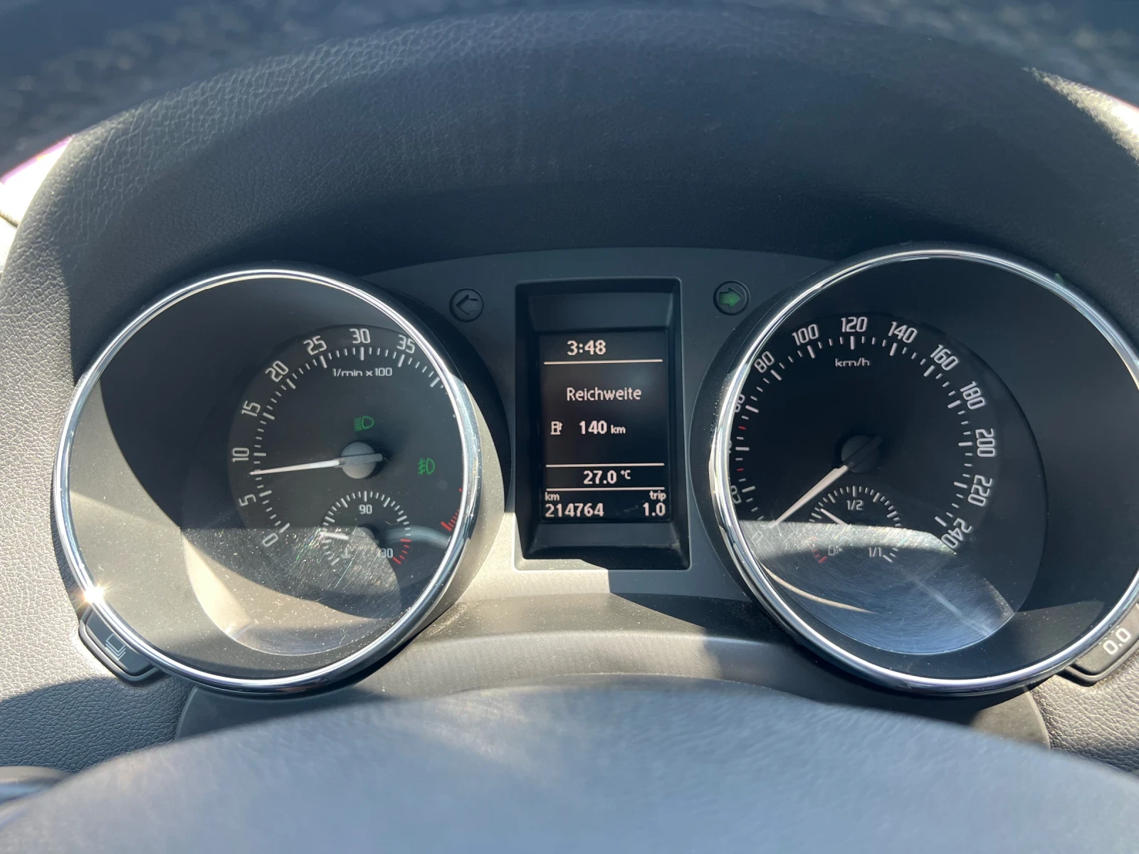 Skoda Yeti 2.0TDI 4x4 панорама , снимка 10 - Автомобили и джипове - 55740629