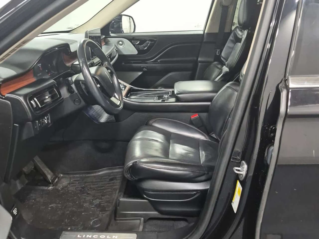 Lincoln Aviator * RESERVE* CARFAX* АВТОКРЕДИТ БЕЗ ПЪРВОНАЧАЛНА ВНО, снимка 5 - Автомобили и джипове - 55785973
