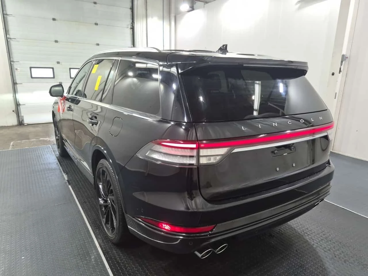 Lincoln Aviator * RESERVE* CARFAX* АВТОКРЕДИТ БЕЗ ПЪРВОНАЧАЛНА ВНО, снимка 4 - Автомобили и джипове - 55785973