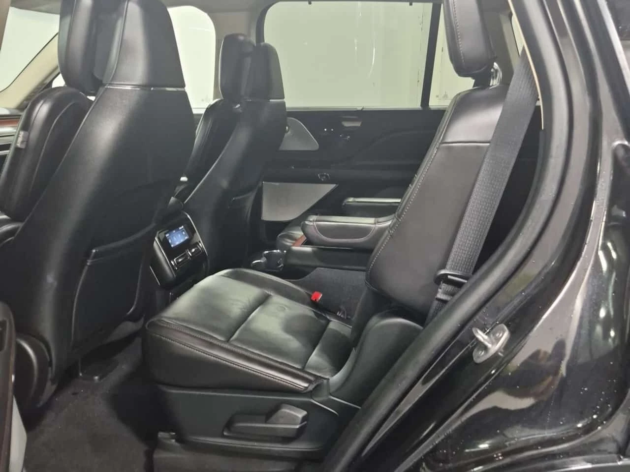 Lincoln Aviator * RESERVE* CARFAX* АВТОКРЕДИТ БЕЗ ПЪРВОНАЧАЛНА ВНО, снимка 12 - Автомобили и джипове - 55785973