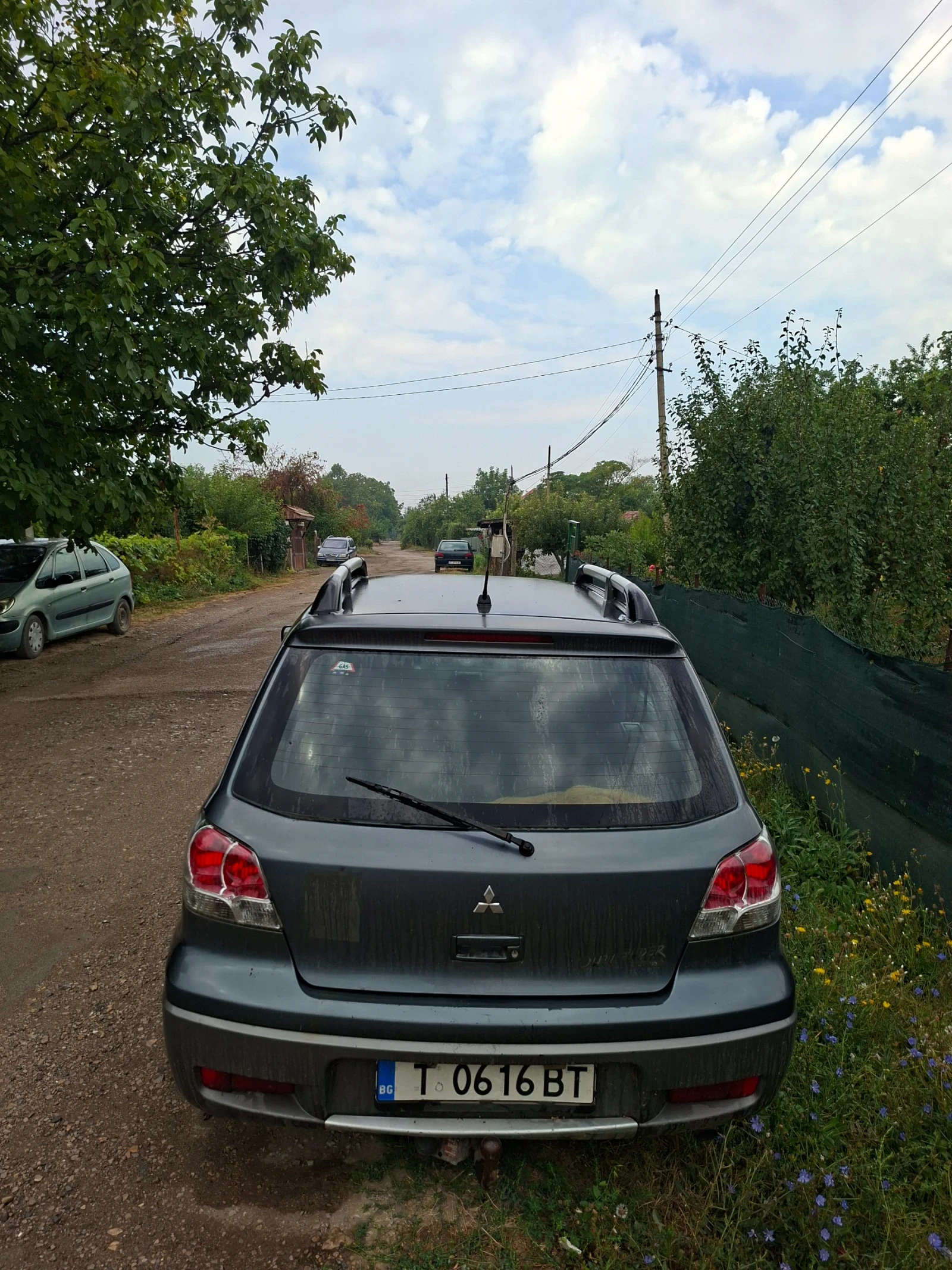 Mitsubishi Outlander, снимка 3 - Автомобили и джипове - 55836798