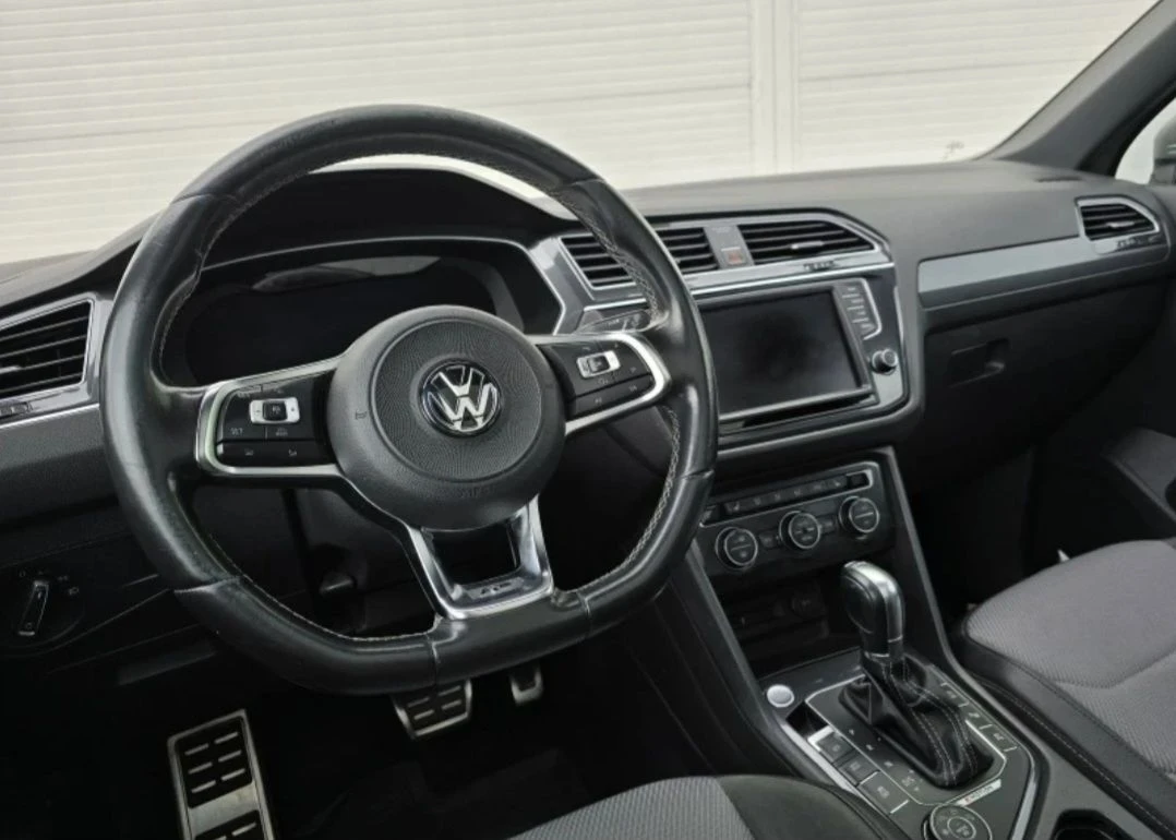 VW Tiguan, снимка 6 - Автомобили и джипове - 56673166