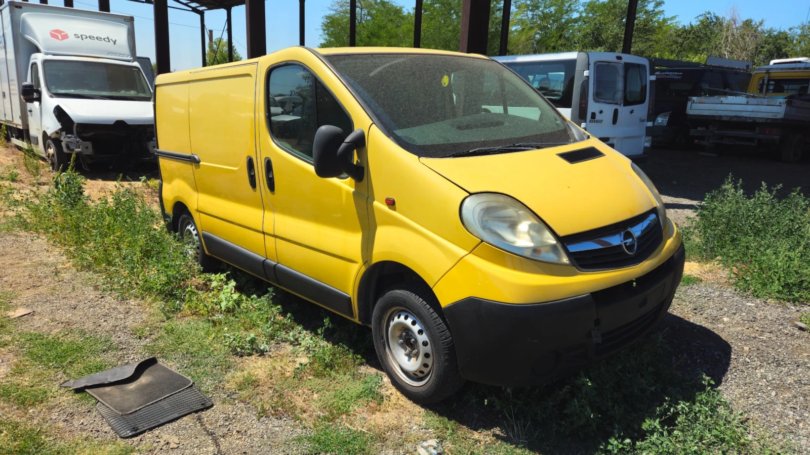 Opel Vivaro 2.0cdti/на части 
