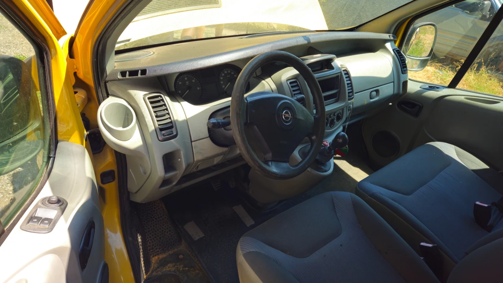 Opel Vivaro 2.0cdti/на части , снимка 6 - Бусове и автобуси - 55743277