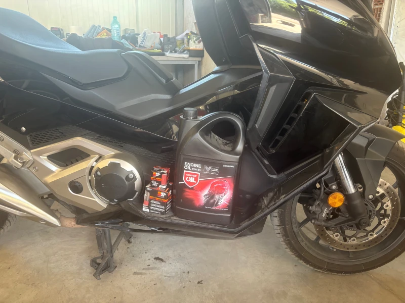 Honda Forza 750 LED ABS, снимка 13 - Мотоциклети и мототехника - 51342356