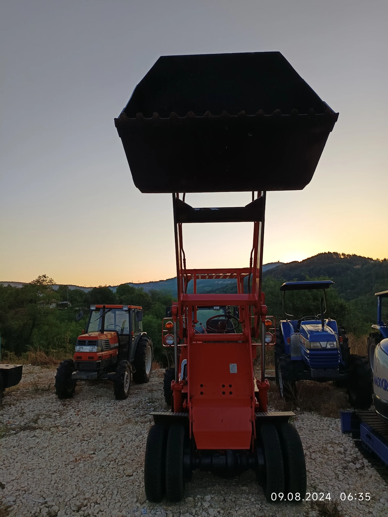 Мини челни товарачи Komatsu  НОВ ВНОС , снимка 1