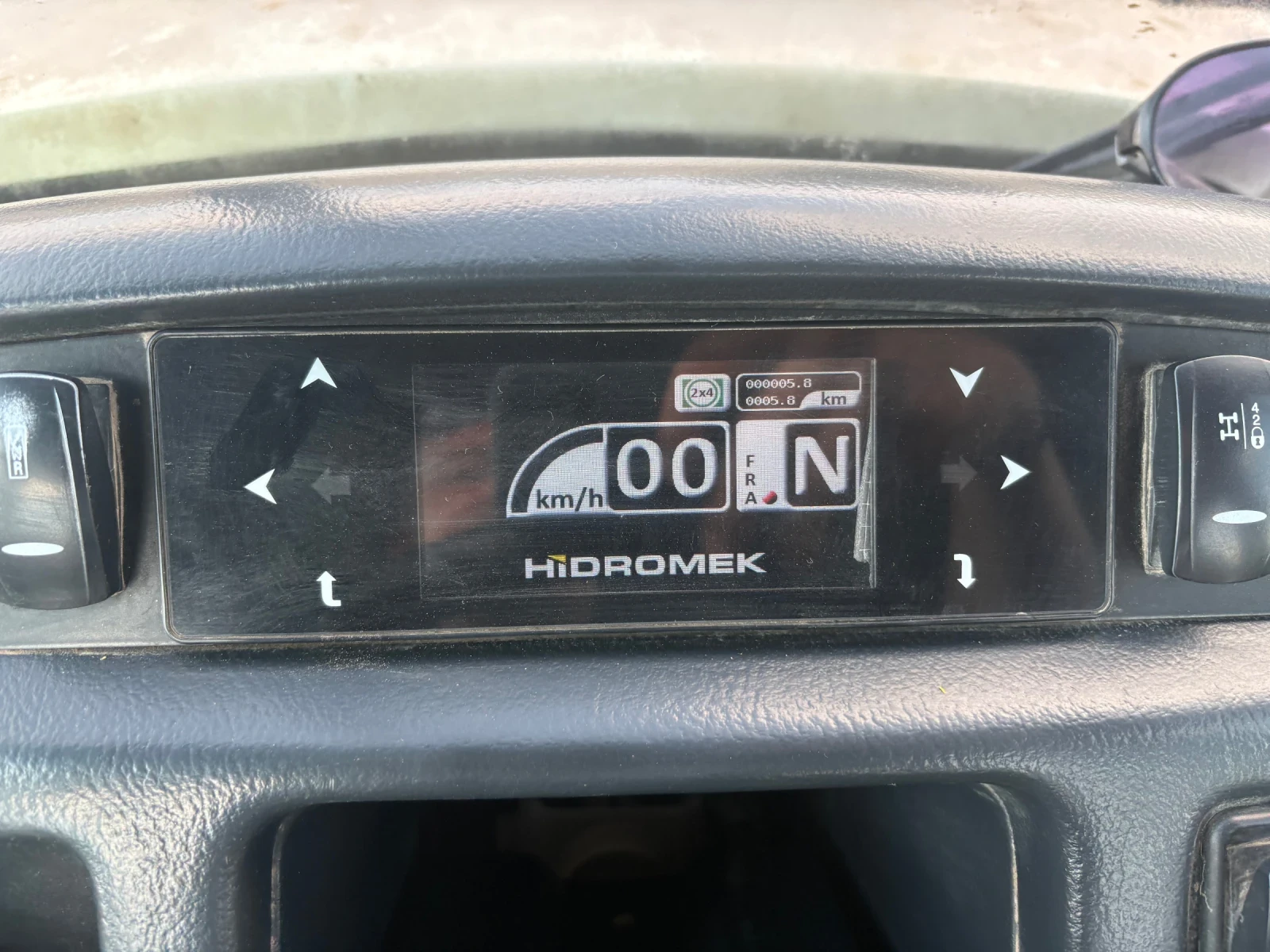 Багер Hidromek 102В, снимка 7 - Индустриална техника - 56372570