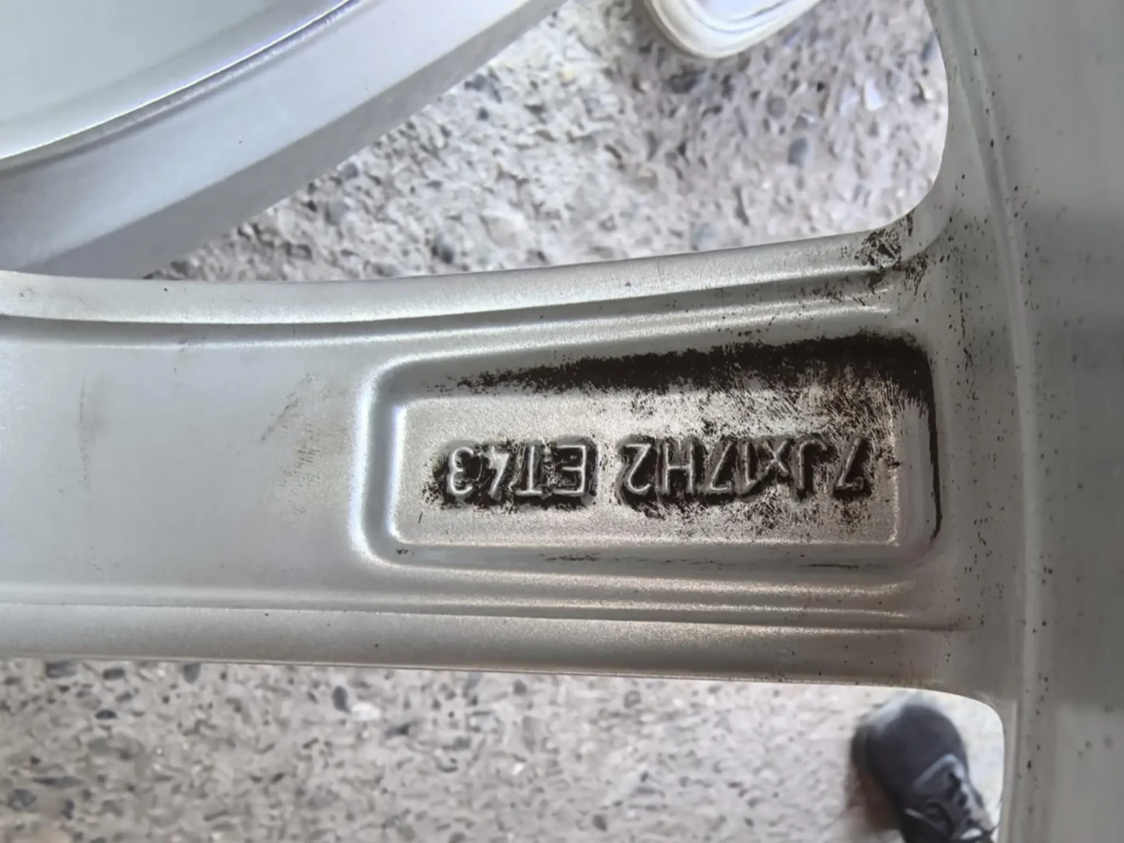    235/55R17  VW Tiguan | Mobile.bg   11