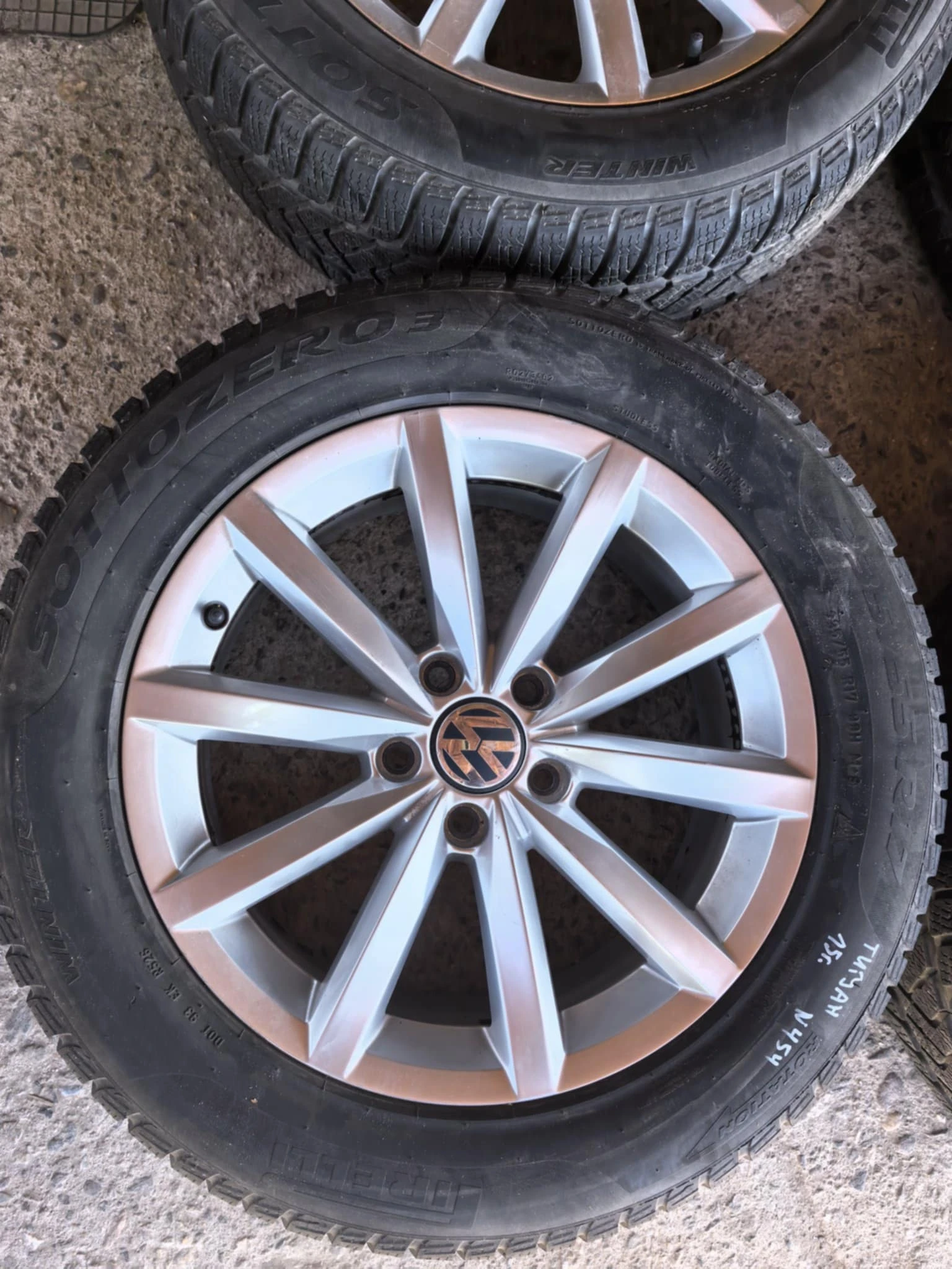    235/55R17  VW Tiguan | Mobile.bg   5