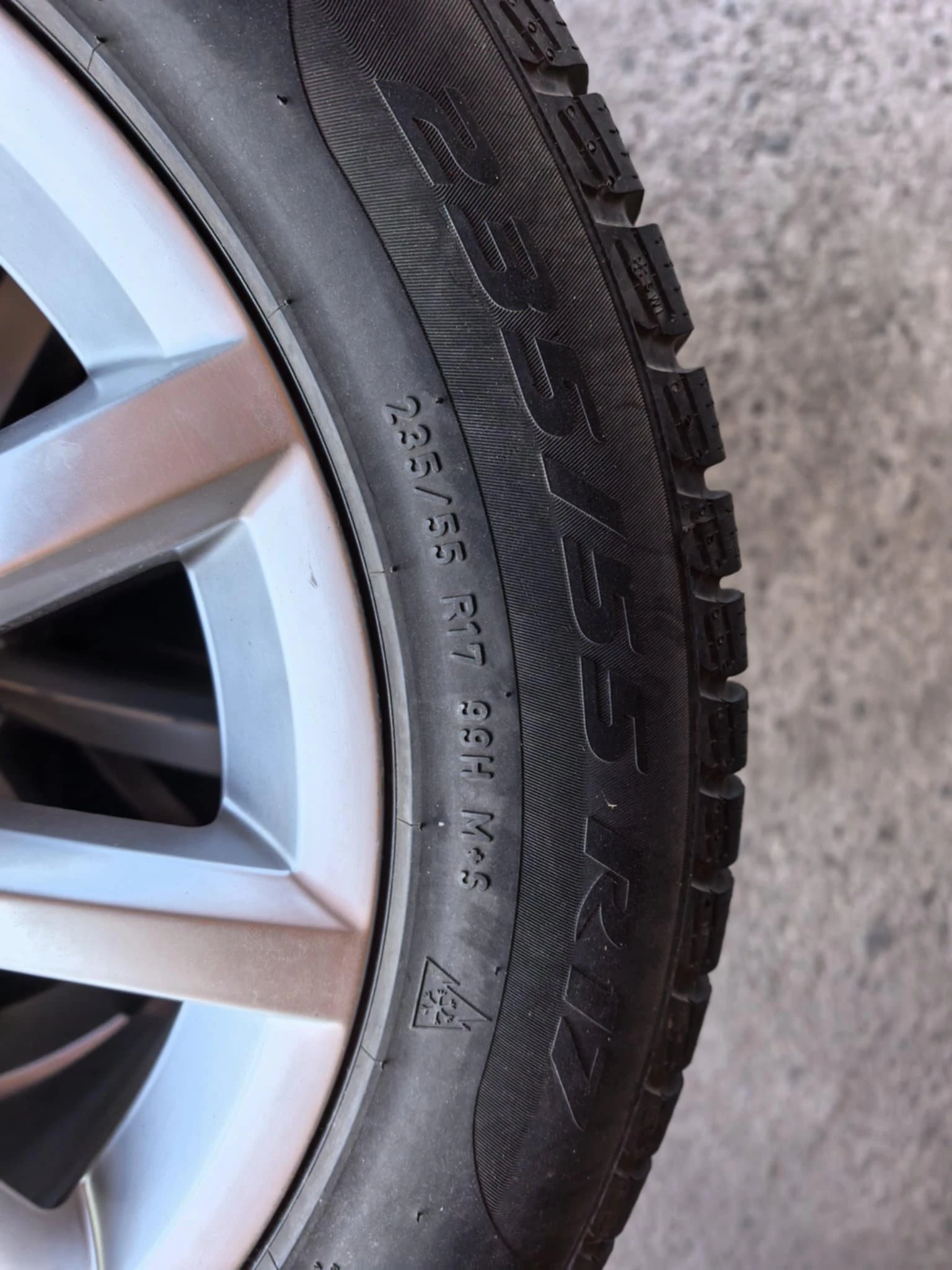   235/55R17  VW Tiguan | Mobile.bg   6