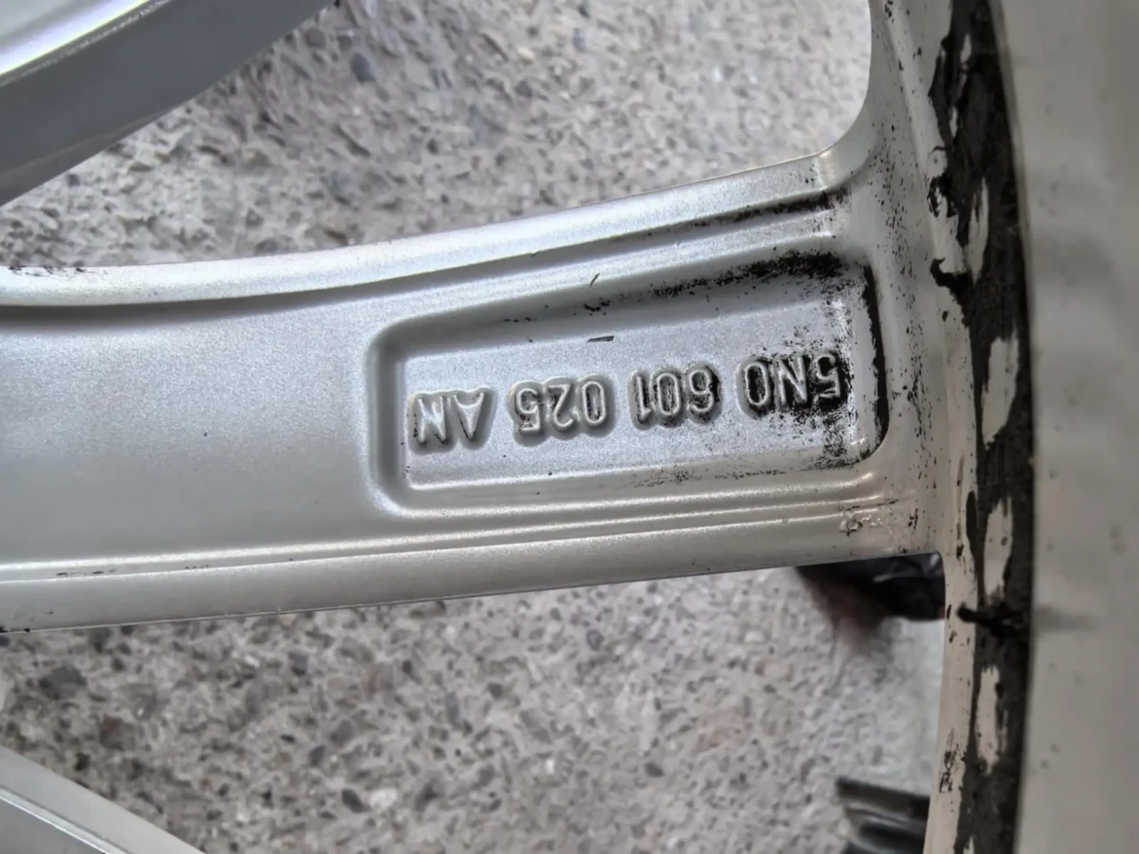    235/55R17  VW Tiguan | Mobile.bg   12