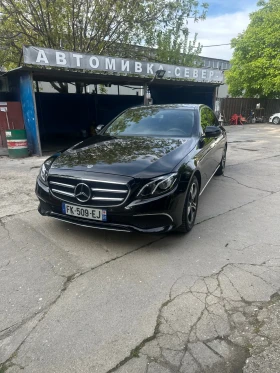 Mercedes-Benz E 220, снимка 1