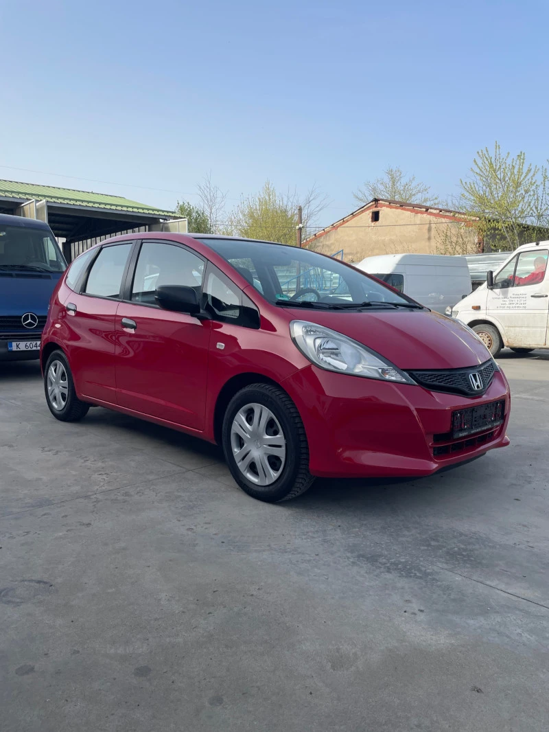 Honda Jazz Регистрирана!!!, снимка 5 - Автомобили и джипове - 47100062