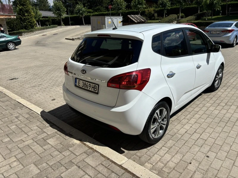 Kia Venga 1.6 CRDi, снимка 3 - Автомобили и джипове - 47265763