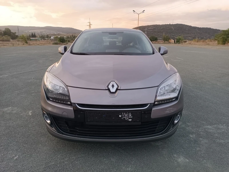 Renault Megane 1.2, снимка 2 - Автомобили и джипове - 47320998