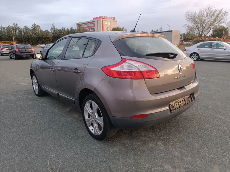 Renault Megane 1.2, снимка 6 - Автомобили и джипове - 47320998