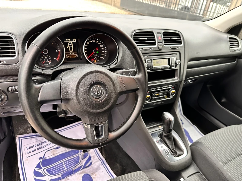 VW Golf 1.6 FULL, снимка 8 - Автомобили и джипове - 48254247