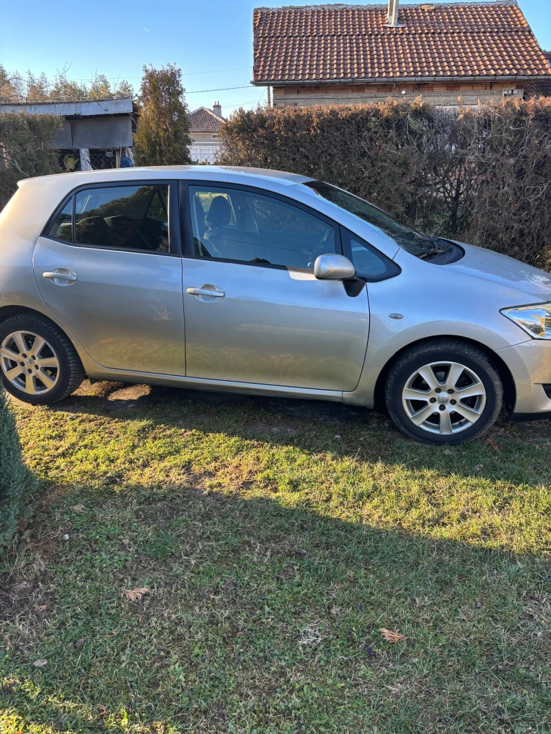 Toyota Auris 1.4, снимка 3 - Автомобили и джипове - 48406228