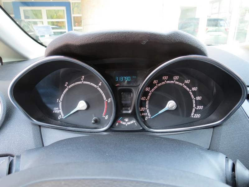 Ford Fiesta 1.5 TDCi 75 PS, снимка 14 - Автомобили и джипове - 51300497